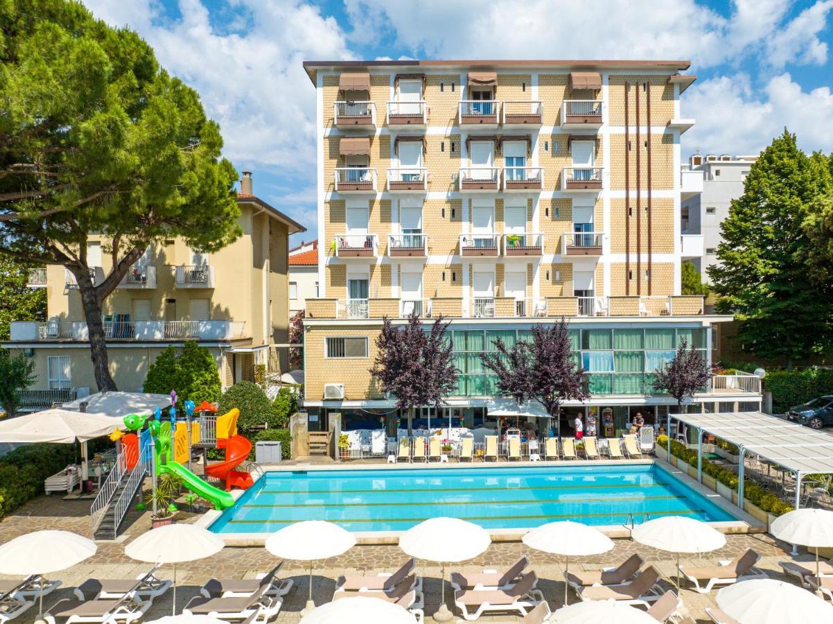 Lotus Hotel All Inclusive & Spiaggia Rimini Eksteriør billede
