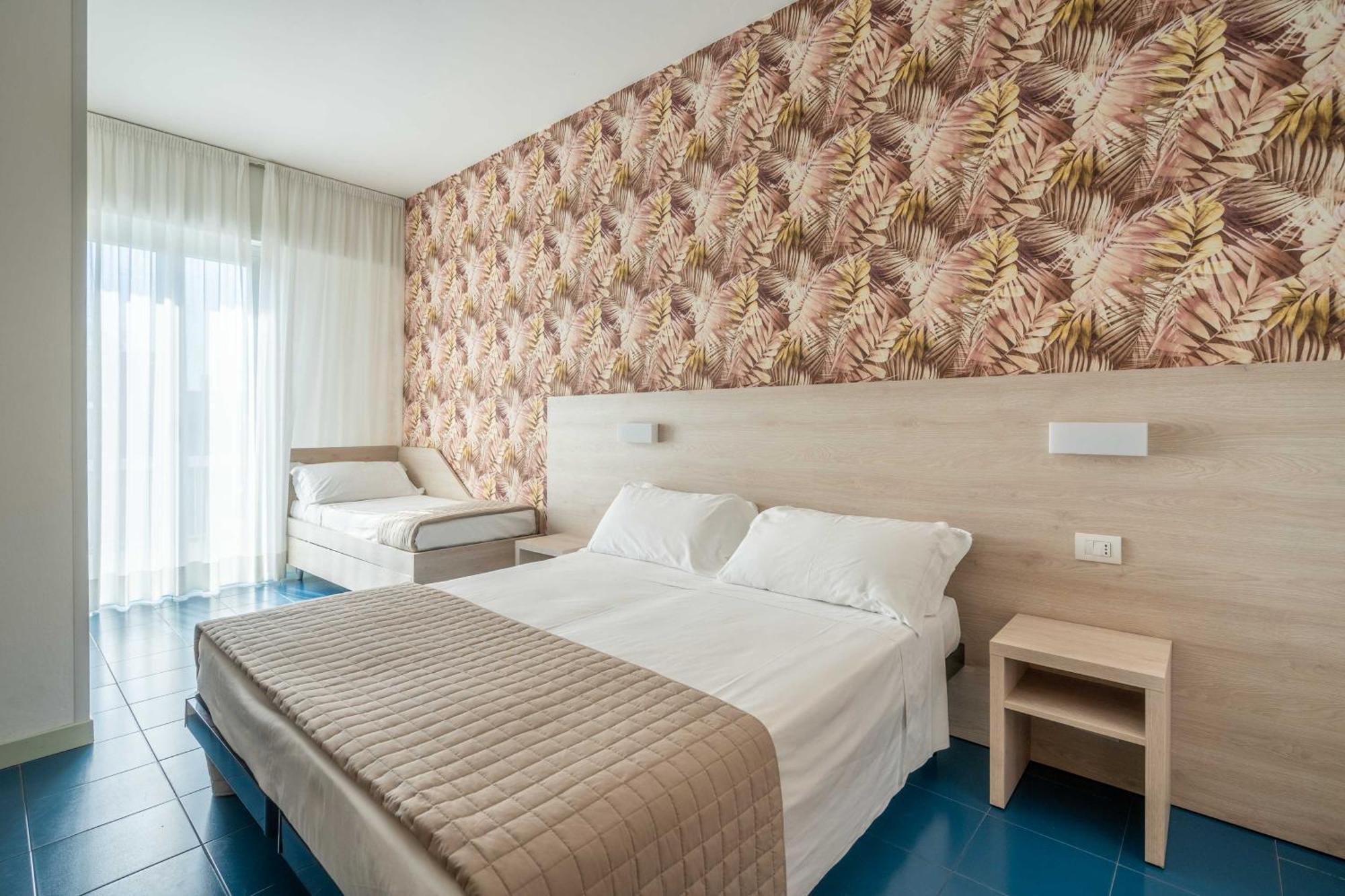 Lotus Hotel All Inclusive & Spiaggia Rimini Eksteriør billede