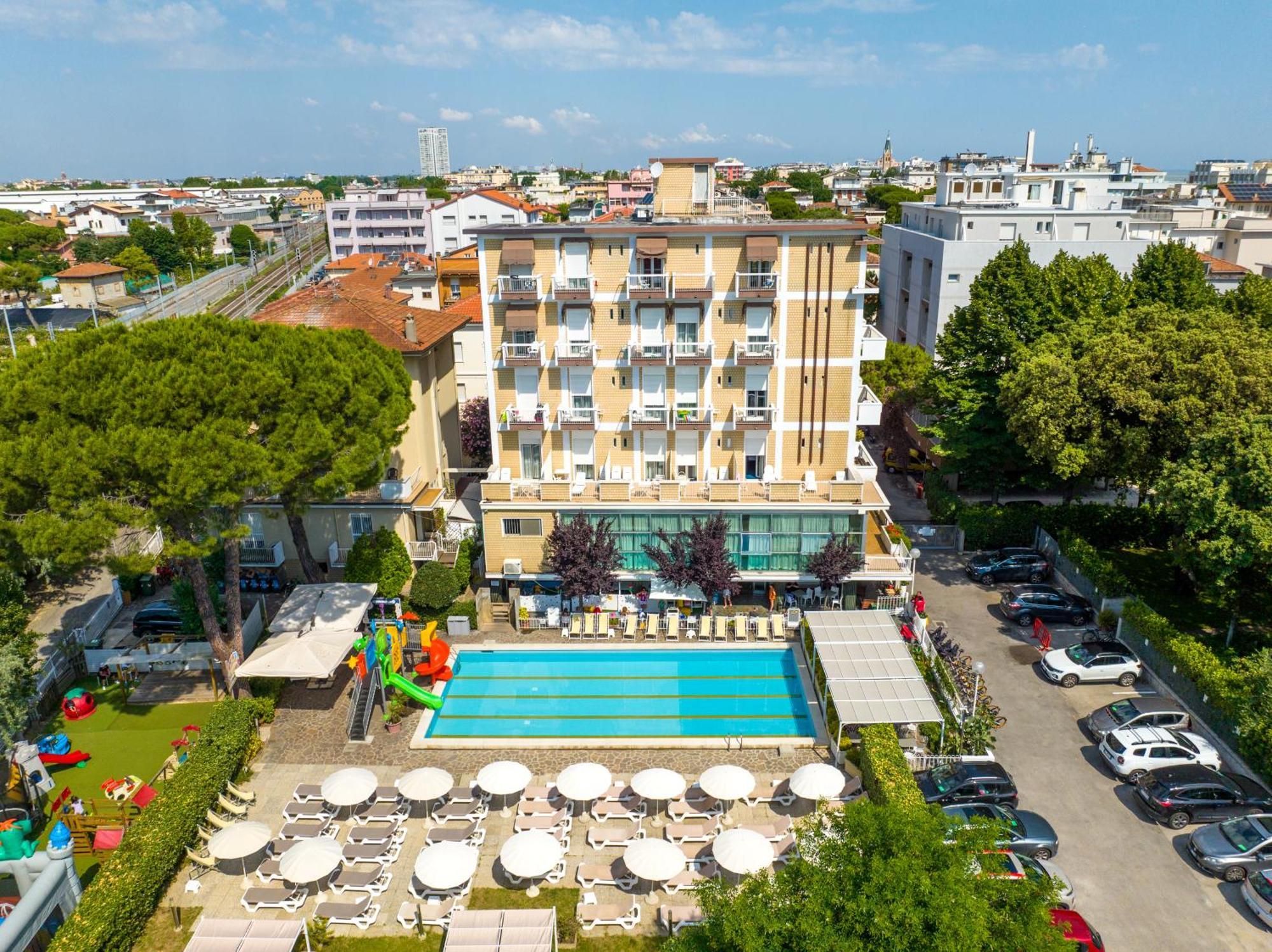 Lotus Hotel All Inclusive & Spiaggia Rimini Eksteriør billede