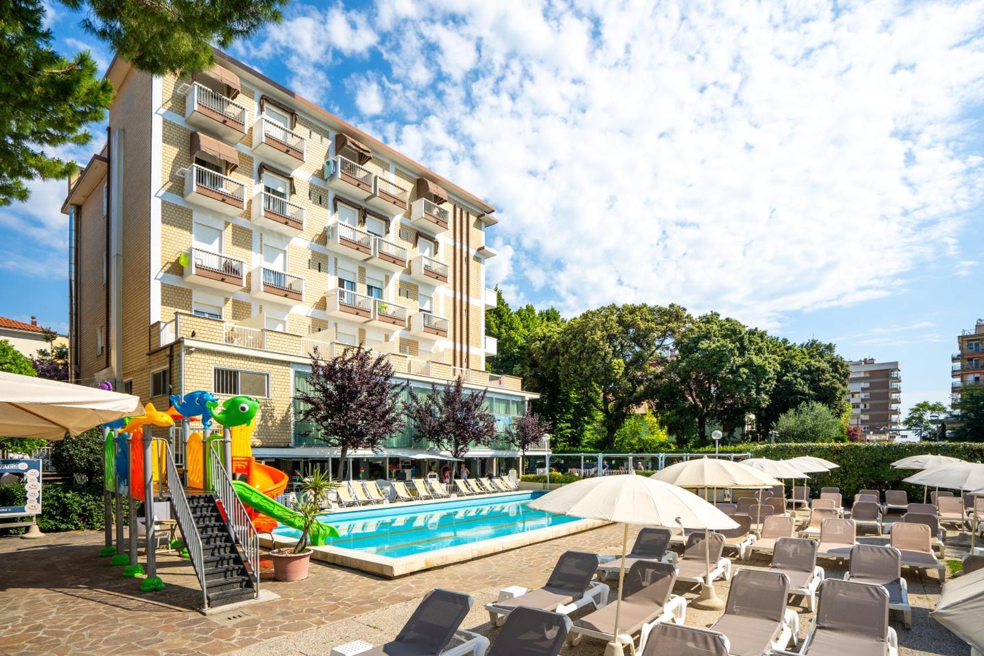 Lotus Hotel All Inclusive & Spiaggia Rimini Eksteriør billede
