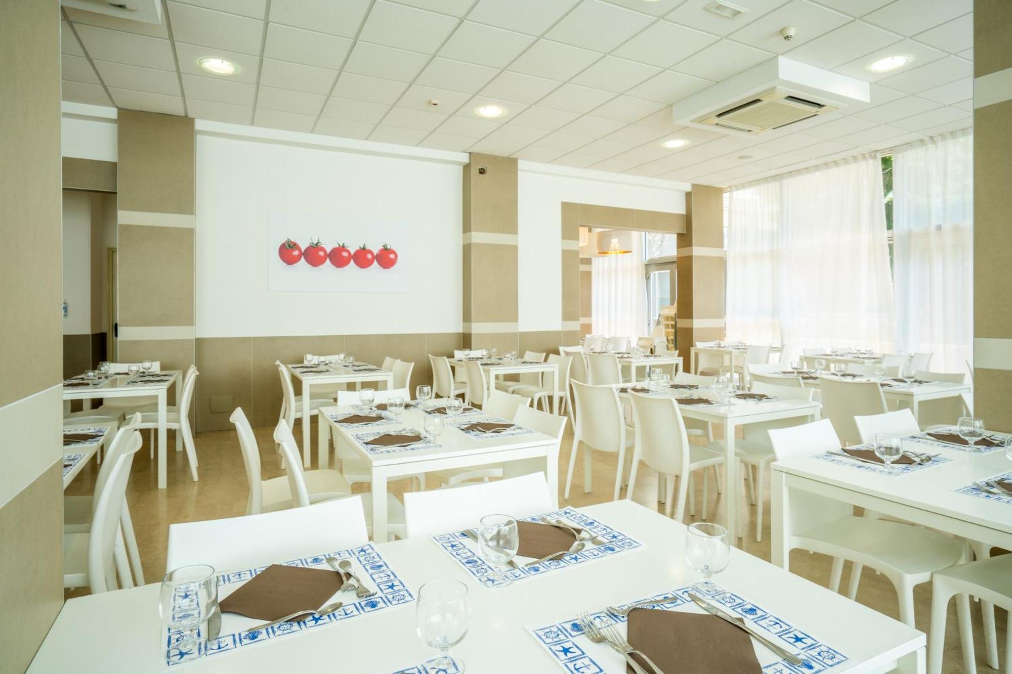 Lotus Hotel All Inclusive & Spiaggia Rimini Eksteriør billede