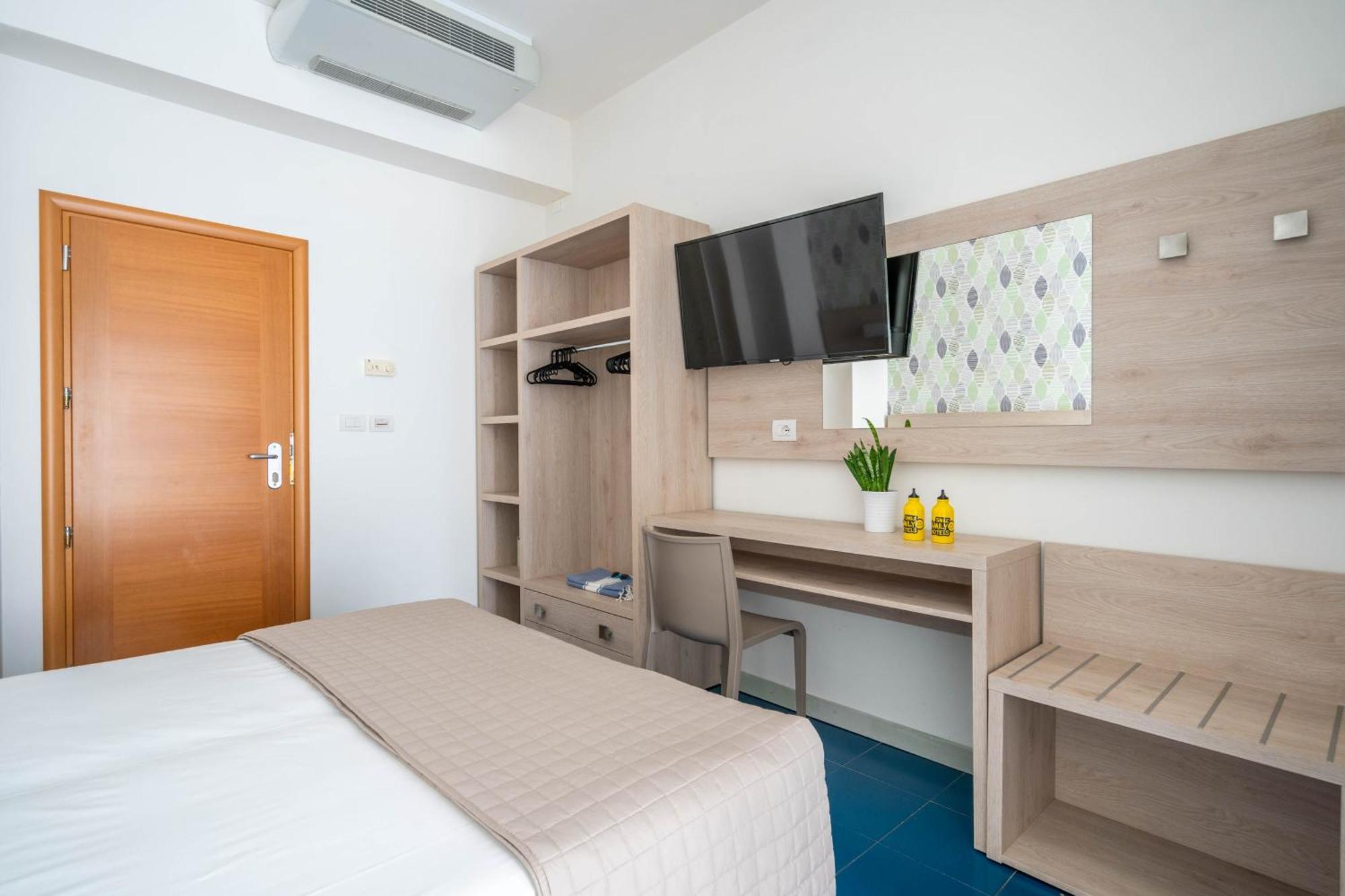 Lotus Hotel All Inclusive & Spiaggia Rimini Eksteriør billede